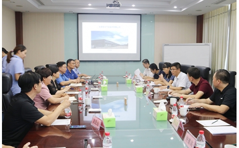 青島大學(xué)黨委常委、副校長于紅波一行蒞臨寶豐公司調(diào)研